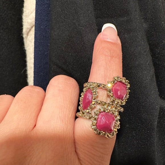 Ring - Picture 3 of 5